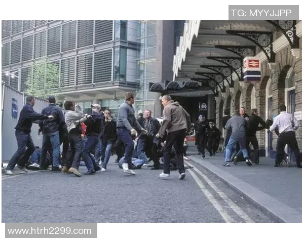 连尼加：从英格兰足球传奇到赛场外的多重身份与人生转型